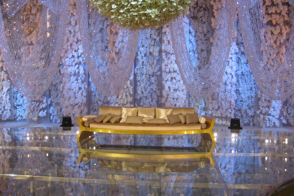 Mussi Bahrain princess tailormade sofa